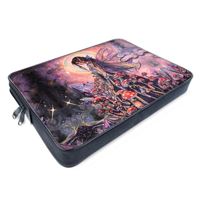TO KILL A FAERIE Laptop Bags